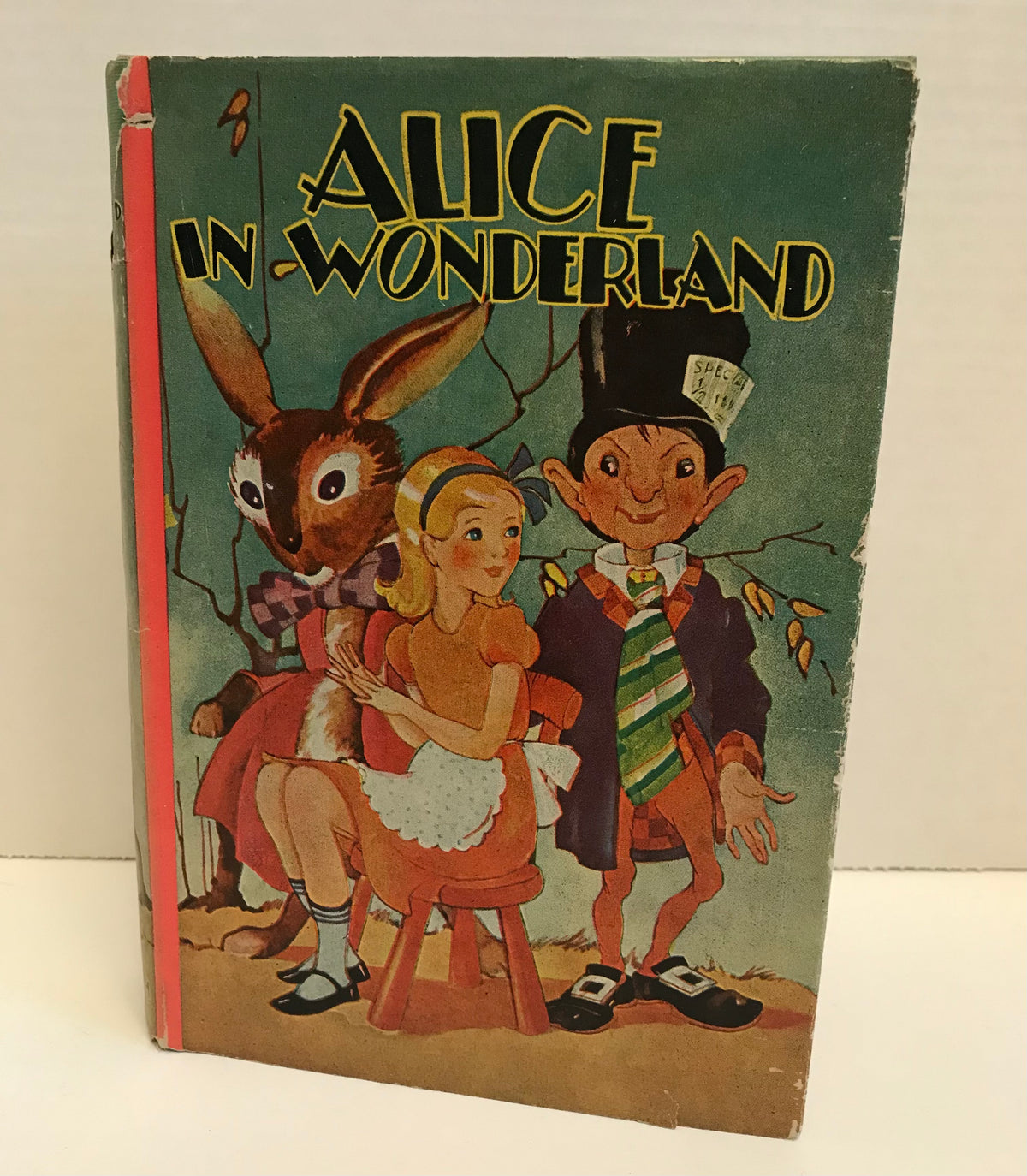 Alice in Wonderland by Lewis Carroll